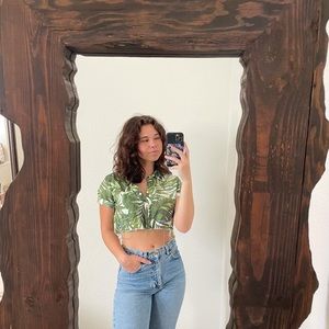 Cropped Hawaiian Tee